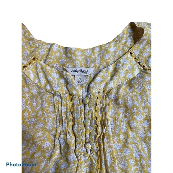 Lucky Brand Yellow Sleeveless Chiffon Blouse Small Boho Pintuck Floral Top - Picture 2 of 4